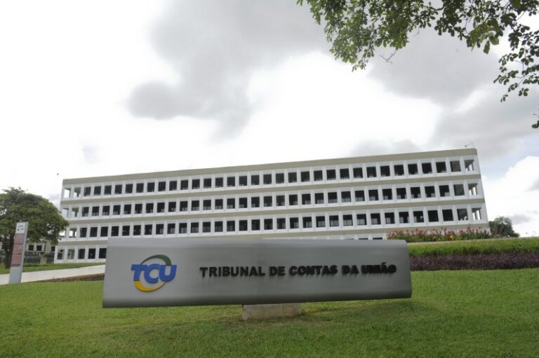 1765288811_98699053-vista-externa-fachada-do-predio-do-tribunal-de-contas-da-uniao-tcu.-foto-leopoldo-si-3-.jpg