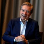 Iñaki Gabilondo returns with the film “The Great Spanish Adventure”