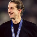 Filipe Luis talks about staying at Flamengo after winning the Brazilian title; He looks