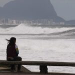 36187684-ri-rio-de-janeiro-rj-02-10-2009-ressaca-nas-praias-da-zona-sul-foto-custodio-coi.jpg