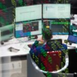 Microsoft stock is best bet on AI, “bubble or no bubble,” analyst says.