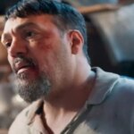 Misil tricks the group and takes the stolen money in a plan against Arminda