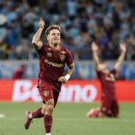 Frustrated, Sotildo scores two goals and leads Fluminense to victory over Gremio away from home