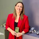 “Foldable device allows us to move users from iOS to Android”