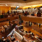 77261172-sc-sao-paulo-sp-10-06-2018-paulista-corredor-cultural-na-foto-conjunto-nacional-livraria-cu.jpeg
