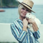 79816915-brazil-june-01-brigitte-bardot-in-brazil-in-june-01-brazil-in-1965.-photo-by-ghislain.jpg