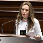 The Minister of Tourism of the Canary Islands receives threats and attacks on her home and car due to the holiday rental law