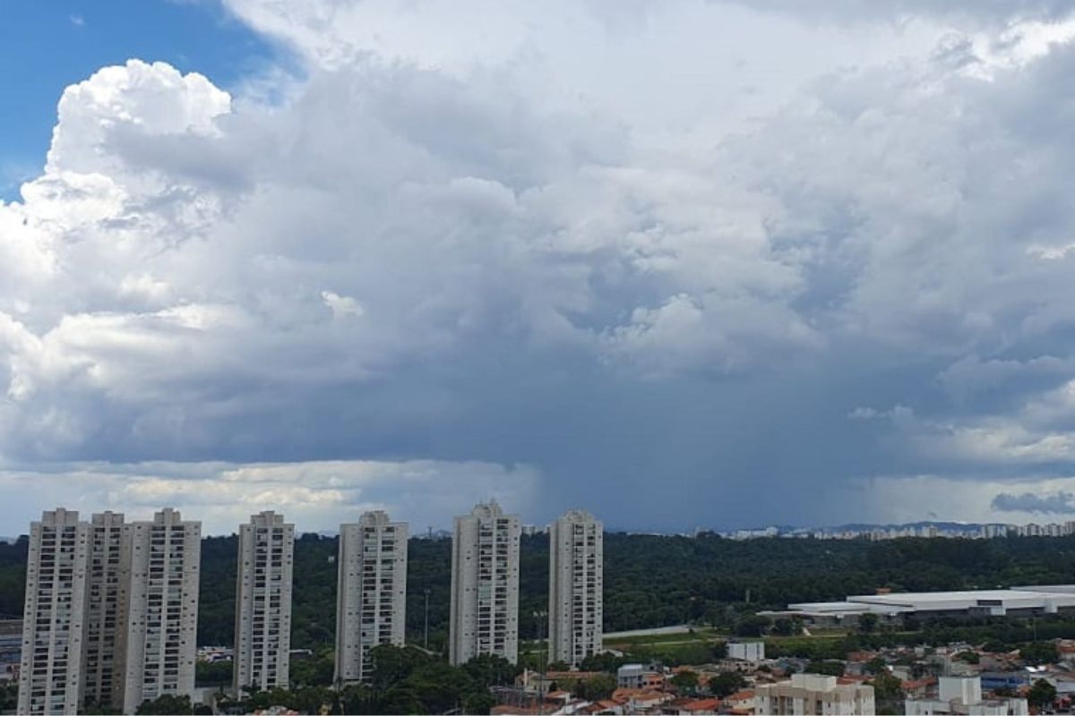 Apos-tempestades-chuvas-devem-ser-mais-curtas-em-SP-nos-proximos-dias.jpg