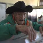 An adviser to the Honduran electoral body accuses the liberal and national parties of fraud