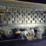 B: The Prime Minister arrests a driver with 2 tons of marijuana hidden in scrap metal