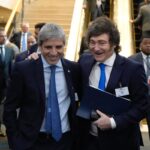 Argentina returns to the international market to take on debt