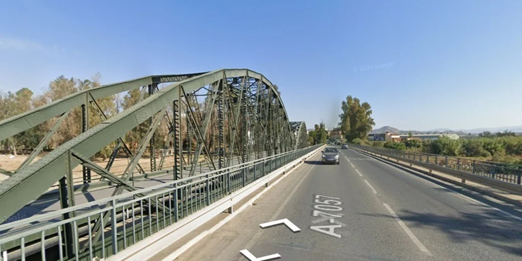 EuropaPress_7181709_puente_hierro_cartama_malaga-U47180428537NtF-1024x512@diario_abc.jpg