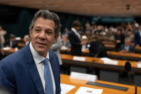 Fernando-Haddad-ministro-da-Fazenda-600x400-1.jpeg