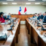 Chile and Peru speed up border patrols after days of tension and migrants stranded