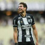 The fight for relegation includes six clubs. See the possibilities