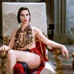 Isabella Rossellini in Death Suits You Too, The Woman Who Always Chases Spring | famous | S Fashion