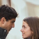 Oscar Casas and Ana Jara rob a bank after making a “match” in “You Stole My Heart”