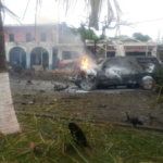 Michoacán: A car bomb explodes in front of the Coahuayana community police headquarters, killing at least two people