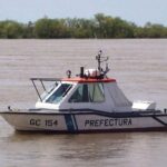 The police officer who was missing after crashing into his boat has been found dead in the Paraná River