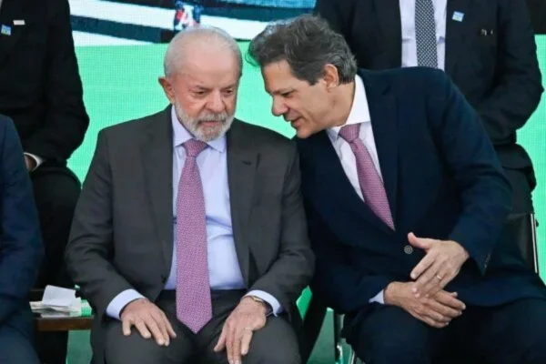 Presidente-Luiz-Inacio-Lula-da-Silva-PT-lanca-o-programa-Reforma-Casa-Brasil-que-vai-oferecer-40-bil.webp