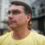 Labor leader’s reaction to Flavio’s nomination. “It is impossible to defeat Lola.”