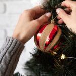 Neither green nor red: this is the color palette that will be a trend in Christmas decorations in 2025