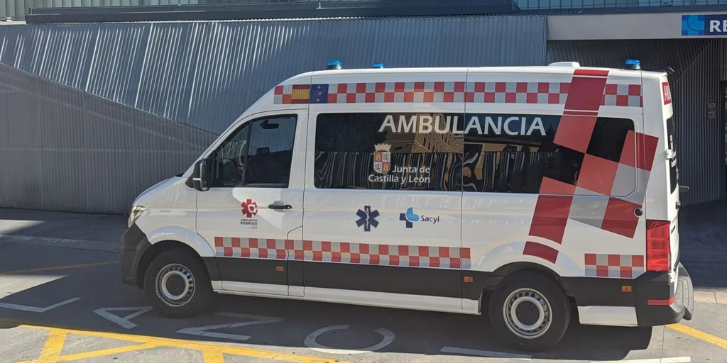 ambulancia-castilla-leon-U71164868065Eks-1024x512@diario_abc.jpg