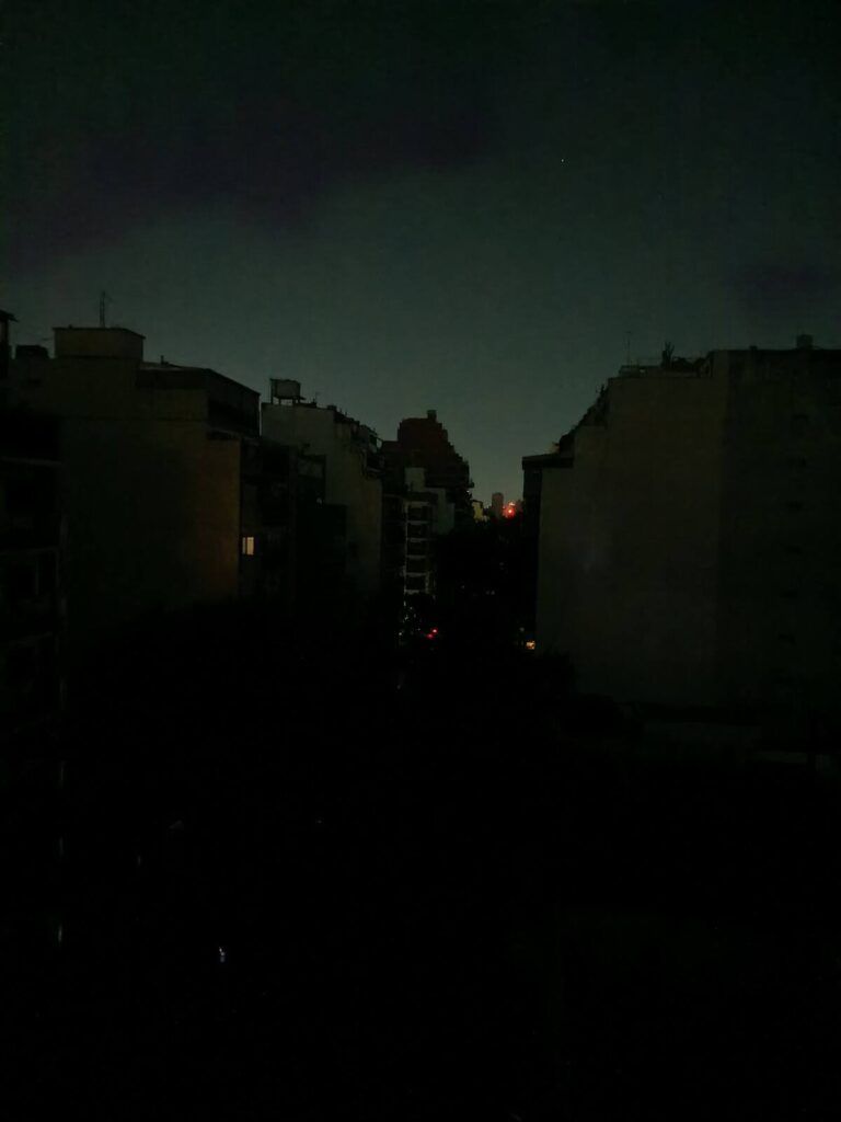 amplias-zonas-de-la-ciudad-de-buenos-aires-y-el-RZ5HITXMHBCBRJZDEJJ6BGJE24.jfif_.jpeg