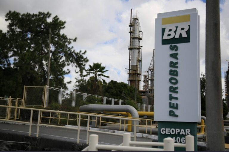 b367c83b-petrobras.jpg