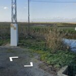 A man died in Los Palacios after falling into a ditch after leaving his car off the road