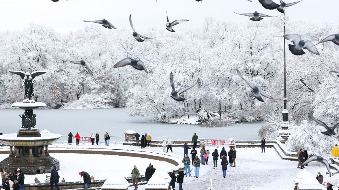 cayo-la-primera-gran-nevada-de-la-temporada-en-nueva-york-16122025-2154389.jpg