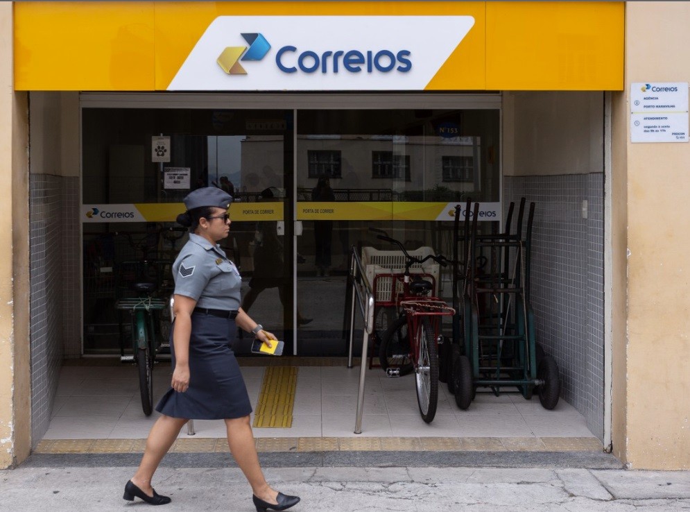 correios-nova-2-julia-aguiar.jpg