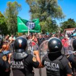 Incidents on General Paz Avenue amid the blockade imposed by the State Workers’ League against INTI