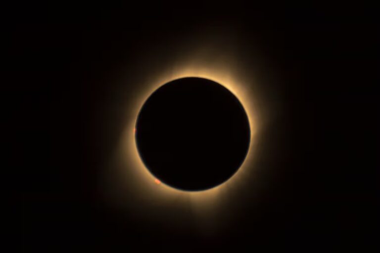 el-gran-eclipse-del-norte-de-africa-vera-a-la-7YPRX7ANU5HZXHQJ3RZBMD3GRQ.jpg
