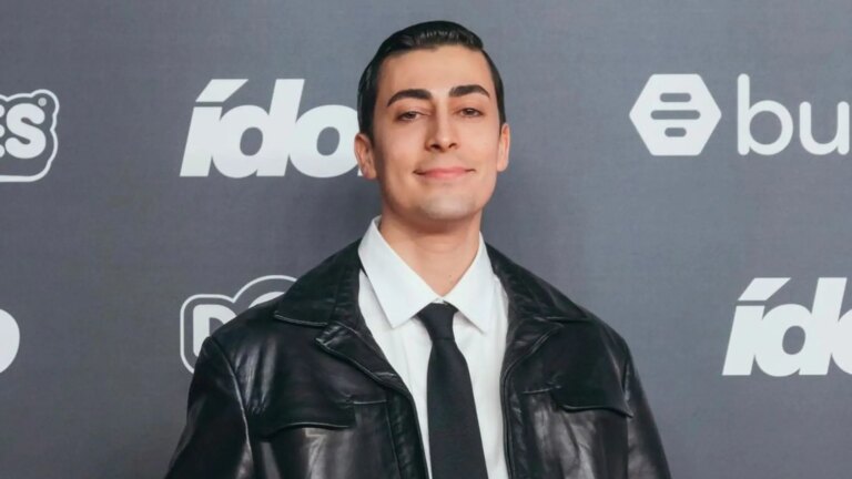 el-streamer-nil-ojeda-en-los-premios-idolo.jpeg
