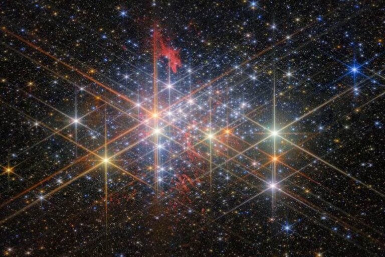 el-telescopio-espacial-james-webb-capturo-una-J42RJD5J2NAXJG2XHASR4UQZQU.jpg
