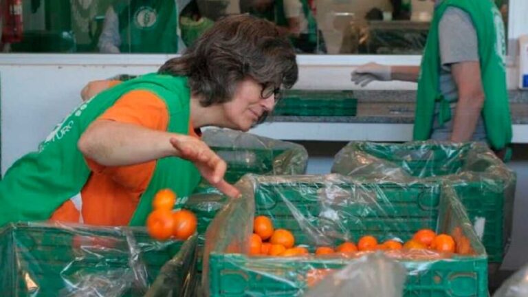 en-argentina-se-desperdician-por-ano-72-kg-de-alimentos-por-persona-18122025-2156045.jpg