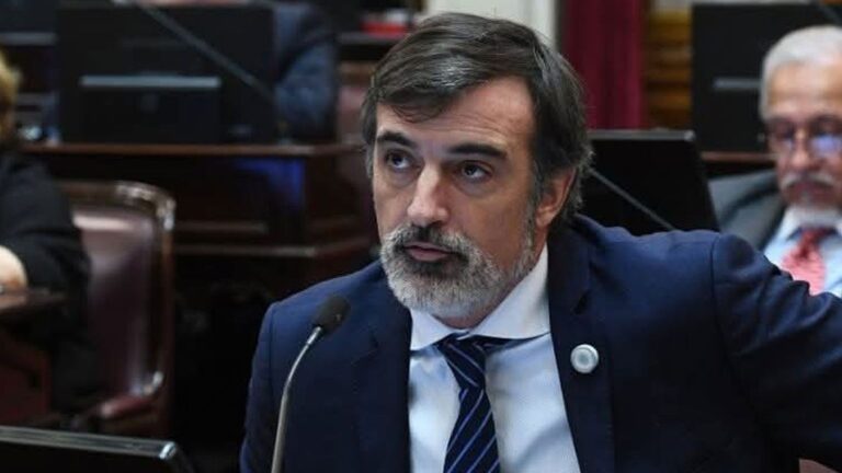 esteban-bullrich-13122025-2152790.jpg