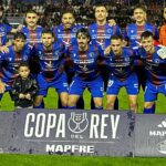 Extremadura is considering sacking its coach the week it welcomes Sevilla in the cup