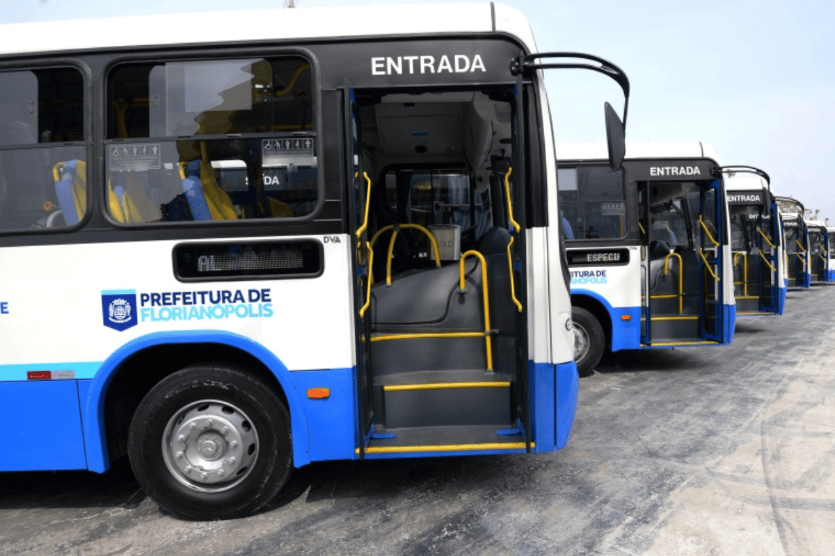 f35c43d9-onibus-florianopolis-1.png