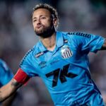 With three goals in 17 minutes for Santos against Juventude, Neymar scores a hat-trick again after three years