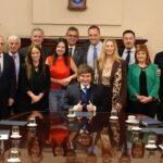 javier-milei-y-su-gabinete-de-ministros-2130400.jpg