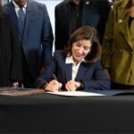 kathy-hochul-dio-a-conocer-una-buena-noticia-para-OHXQ2256YZD6HFPUSU3NTPRQMU.jpg