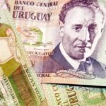 Uruguayan peso today: How much is the official and blue trading on this Tuesday, December 2?