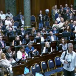 la-legislatura-portena-celebro-este-mediodia-su-QXIPRCUNRBGMHPVZQLLTW3FL5I.png