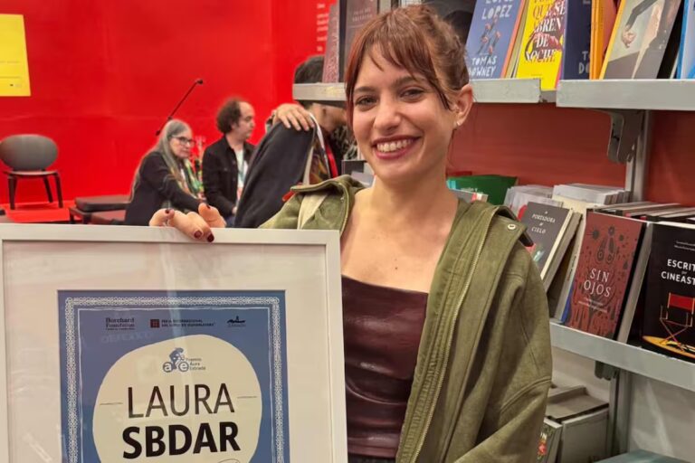 laura-sbdar-gana-el-premio-internacional-de-MXW3AH5ACRGNRO6DQDSOIASE5U.jpg