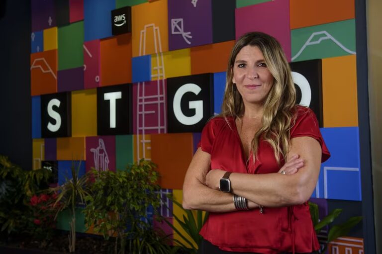 lorena-zicker-lider-de-aws-para-el-sector-publico-X7STMH6AI5CXDPZ4BEK7S2AXP4.jpg