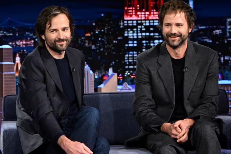 los-hermanos-duffer-visitaron-the-tonight-show-y-O65XWF4LURFLROWRSG3NDHARXM.jpg