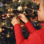 Know when to turn on the Christmas lights to attract unity and prosperity