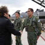 Milei presented the F-16 and made it the flag of his military narrative